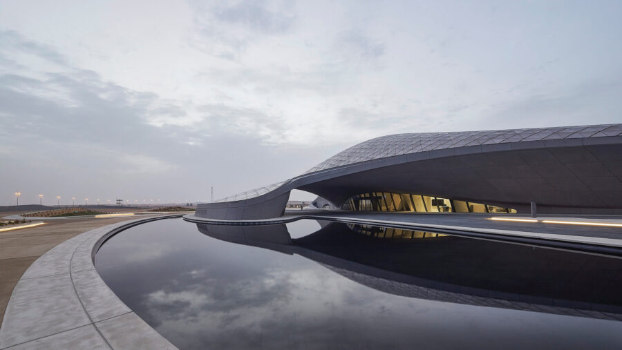 Zaha Hadid Architects_Bee’ah HQ_Sharjah_UAE_©Hufton+Crow_060